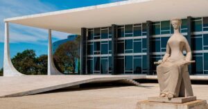 Julgamento do Supremo Tribunal Federal sobre Contratos de Associação entre Advogados e Sociedades de Advogados. Saiba mais com RCLP Advogados.