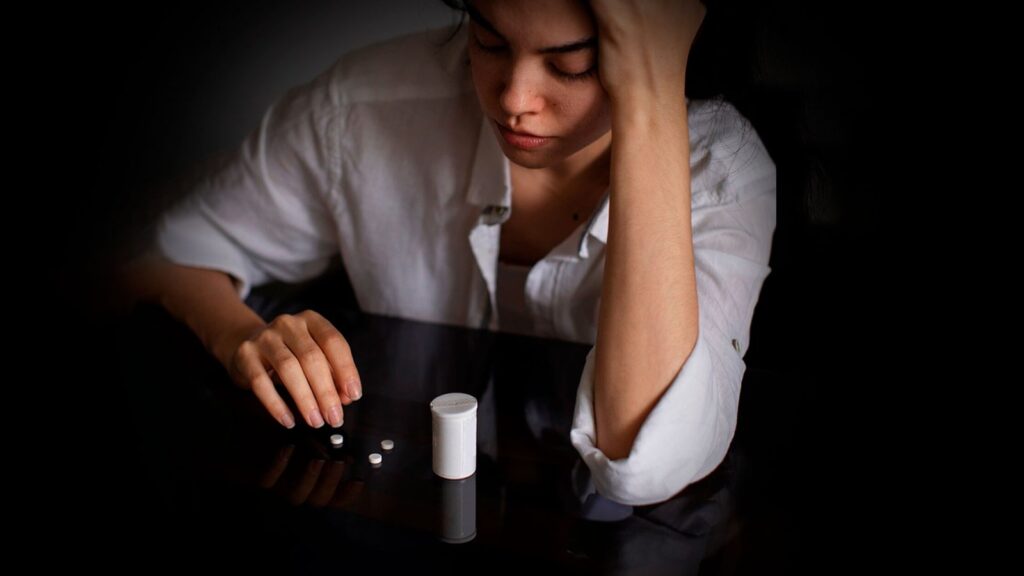 Decisão do TRT4 sobre a demissão de trabalhador com dependência química e suas implicações para empresas