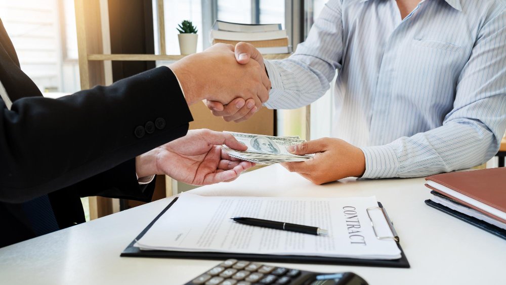 Tema 57 do TST: Comissões sobre vendas a prazo incluem juros e encargos segundo a Lei nº 3.207/1957